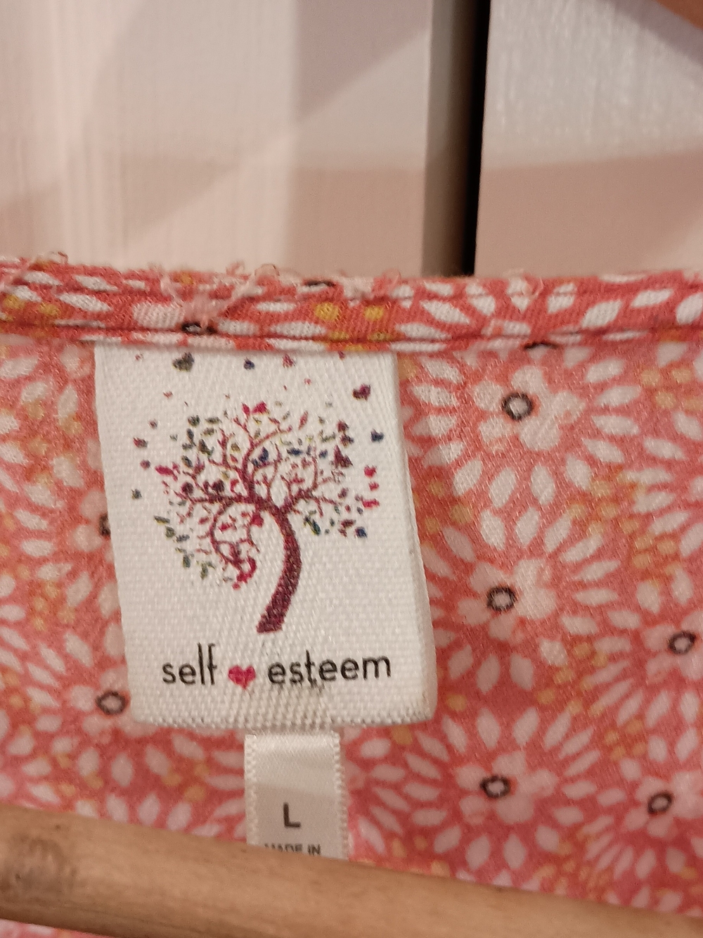 Self Esteem Coral Floral V-Neck Top - Picture 5 of 13